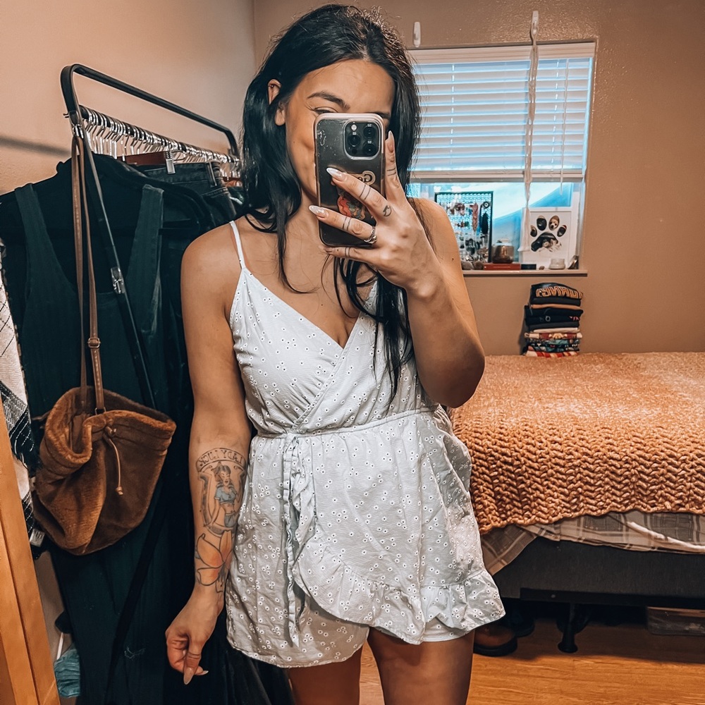 LARGE- WILD FABLE- Floral Print Wrap- Style Romper